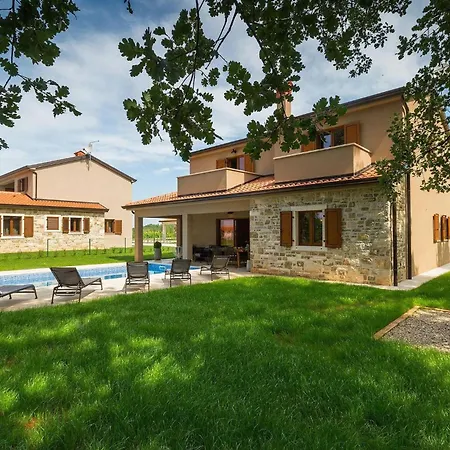 Holiday home Brih Iii *